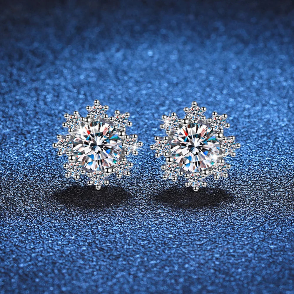 Women'S S925 Sterling Silver Romantic Snowflake D Color Moissanite Stud Earrings Simple Queuing Available Jewelry
